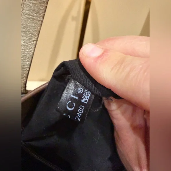 Gucci Metallic Monogram Zip Top Tote Bag - Picture 14 of 14